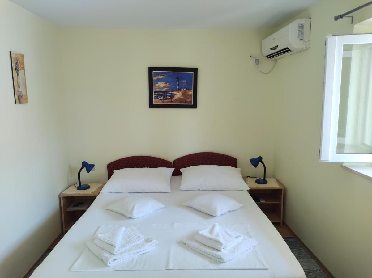 Guesthouse Anna Ragusa Esterno foto