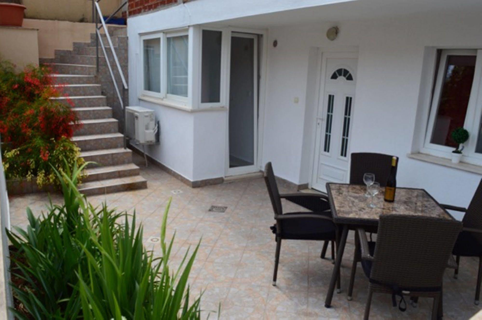 Guesthouse Anna Ragusa Esterno foto